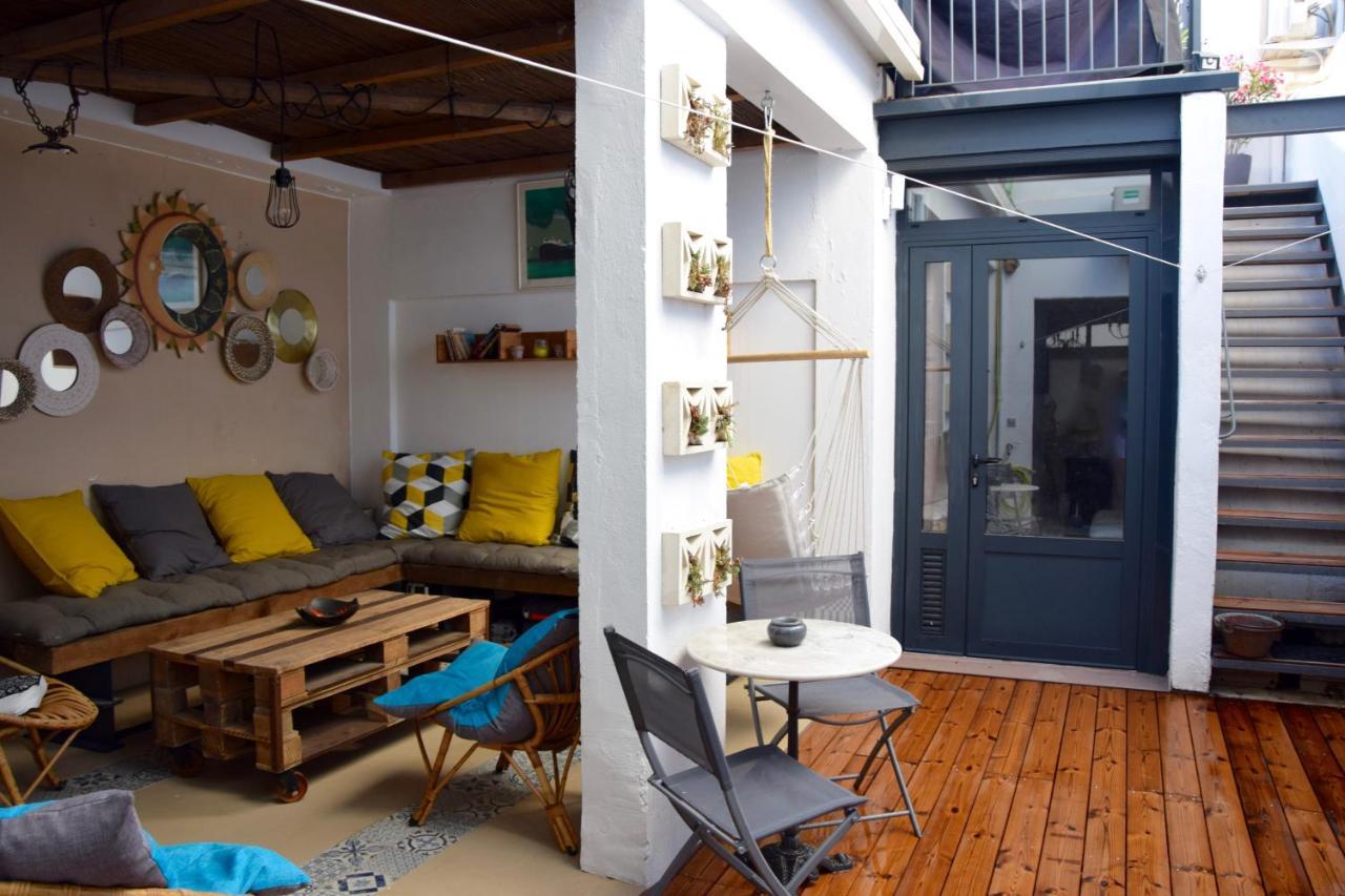 Le Petit Patio Bed and Breakfast Aigues-Mortes Εξωτερικό φωτογραφία
